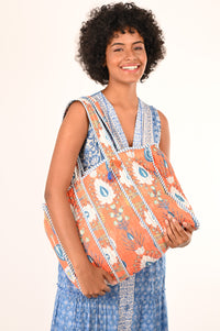 ZIPPER TOTE BAG